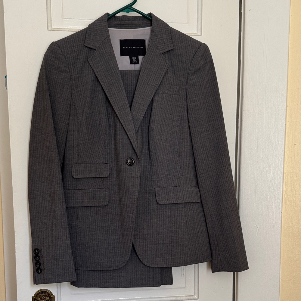 Banana Republic Gray Pinstripe Wool Suit